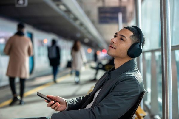 Sony WH 1000XM5 Wireless Noise Cancelling Headphones-9